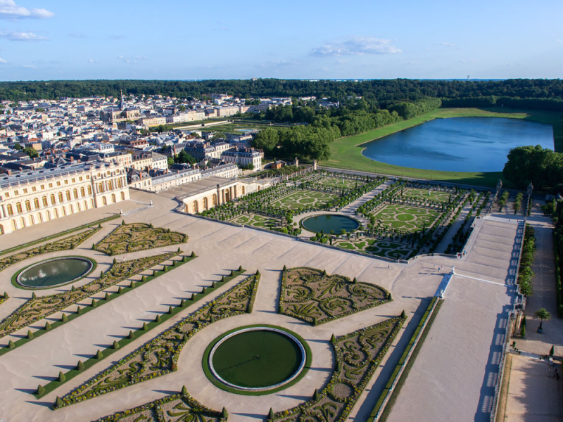 www.chateauversailles.fr