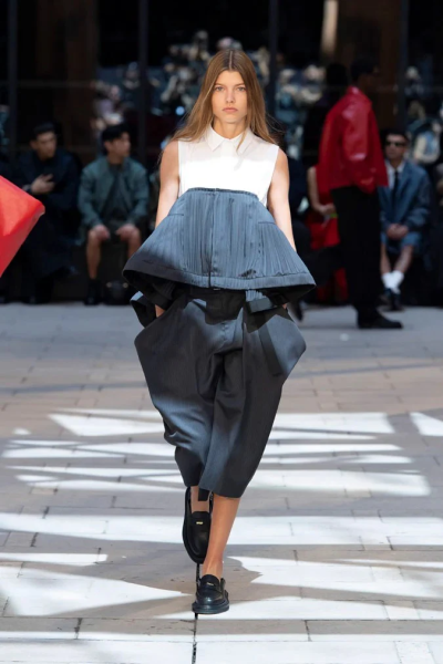 Sacai