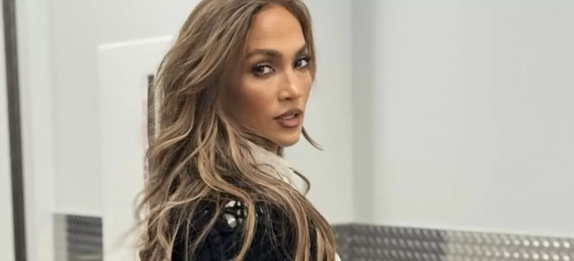 @jlo