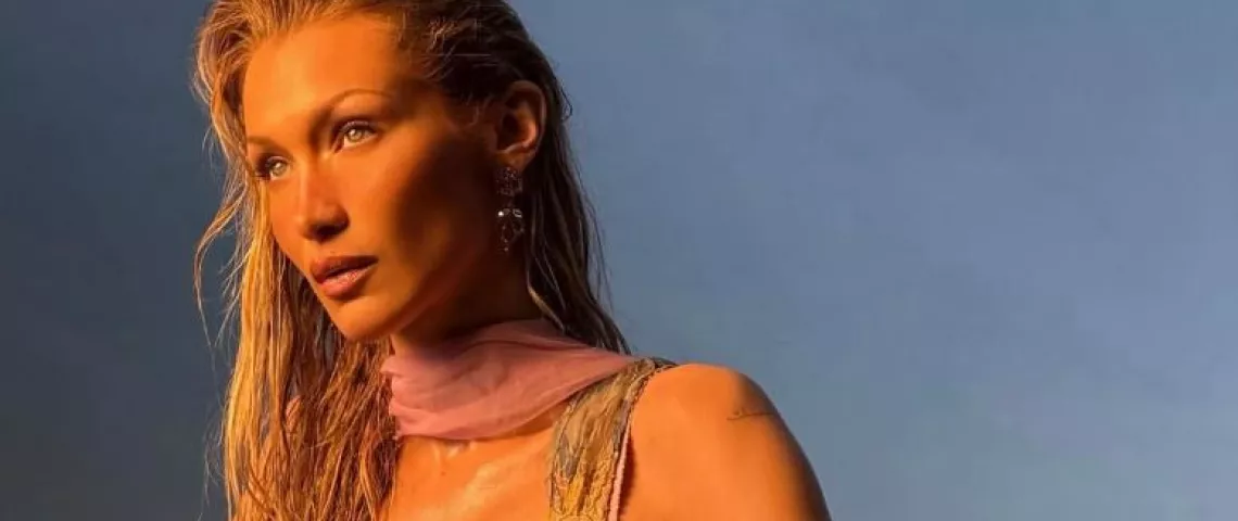 @bellahadid