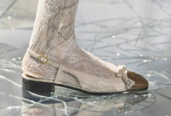 www.valentino.com