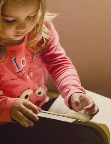 Как правильно хвалить детей за успехи?