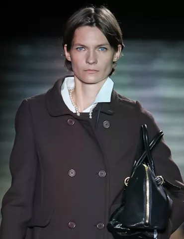 www.miumiu.com