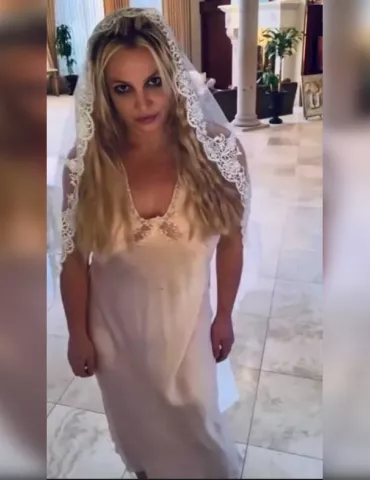 @britneyspears
