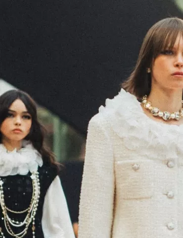 @chanelofficial