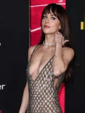 @dakotajohnson